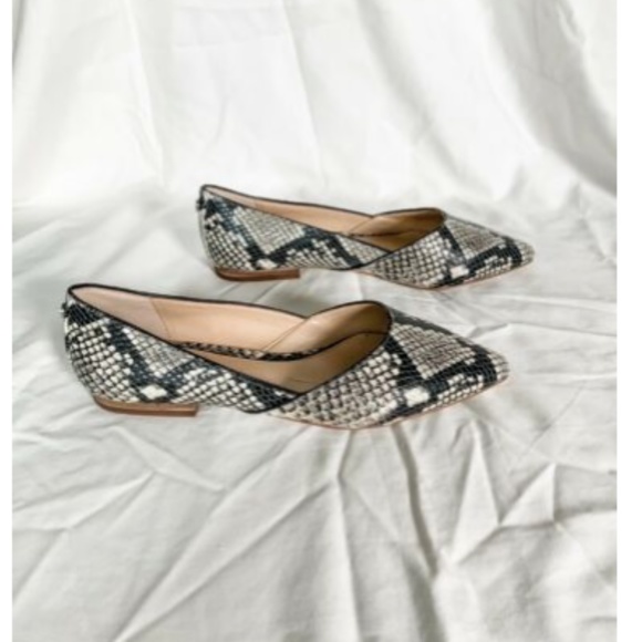 NWOB Gianni Bini Kerritaa Leather Flats - Picture 4 of 7